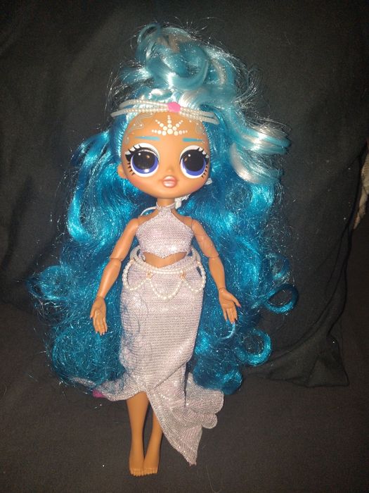 лялька Splash Beauty з серії LOL Surprise OMG Queens.