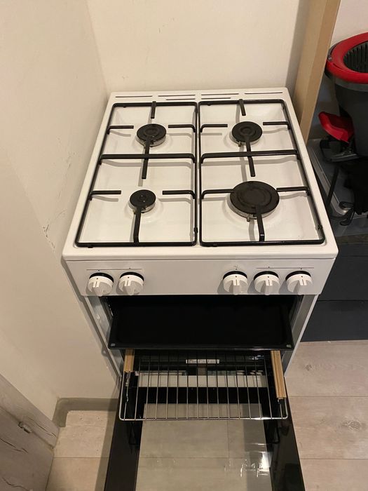Kuchenka gazowa Mora P151BW 4 palniki