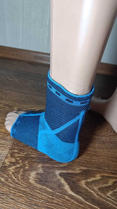 Наколінник. Наколінник з кільцевої силіконової фрикційної подушкою