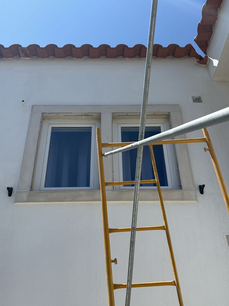 Portadas e janelas oscilo-batente