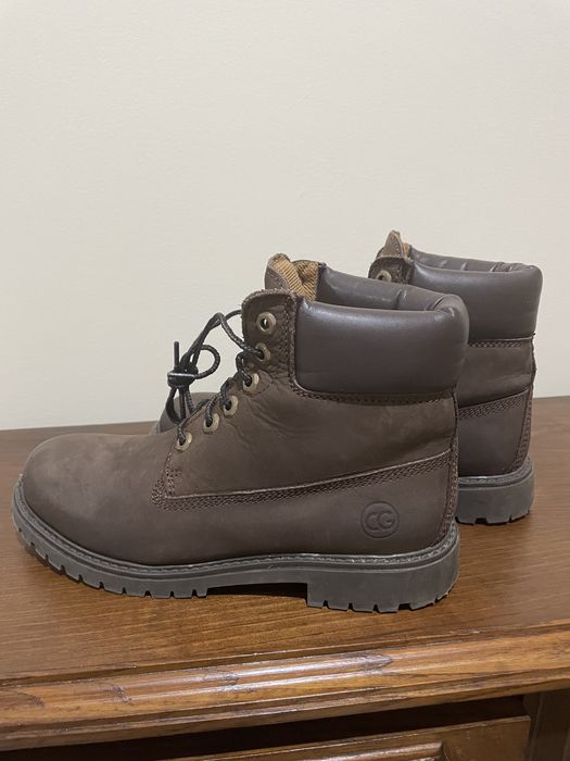 Botas em pele Guimaraes , tam.39, (preço negociável)