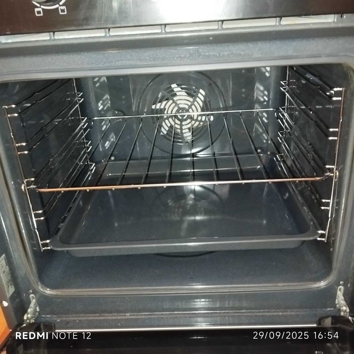 Forno Zanussi com timmer