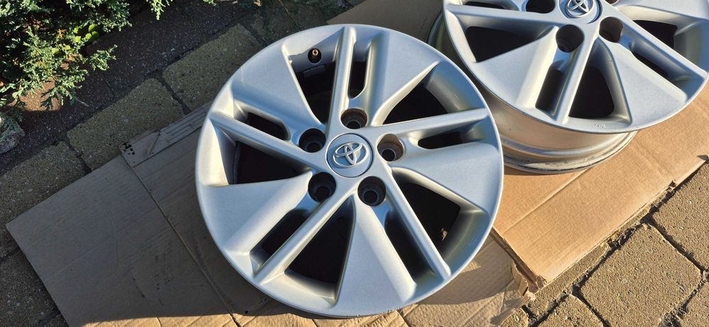 Alufelgi 15 15x6j et 39 do Toyota