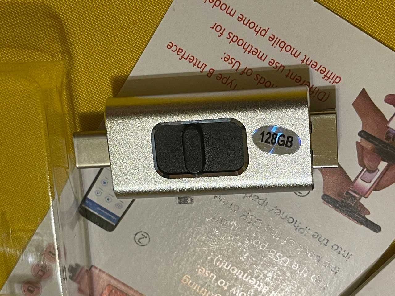 USB Flash Drive 4 в 1. 64 ГБ. Железная. IOS / Windows / Android