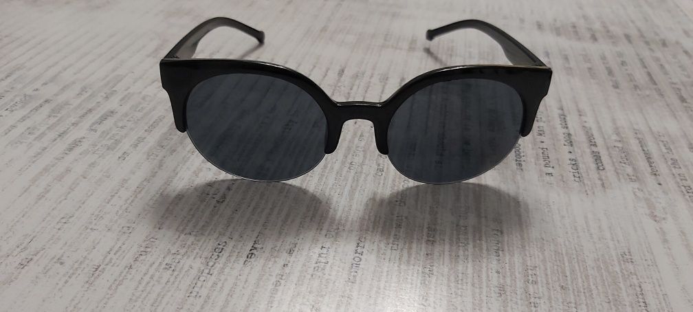 Okulary przeciwsłoneczne czarne