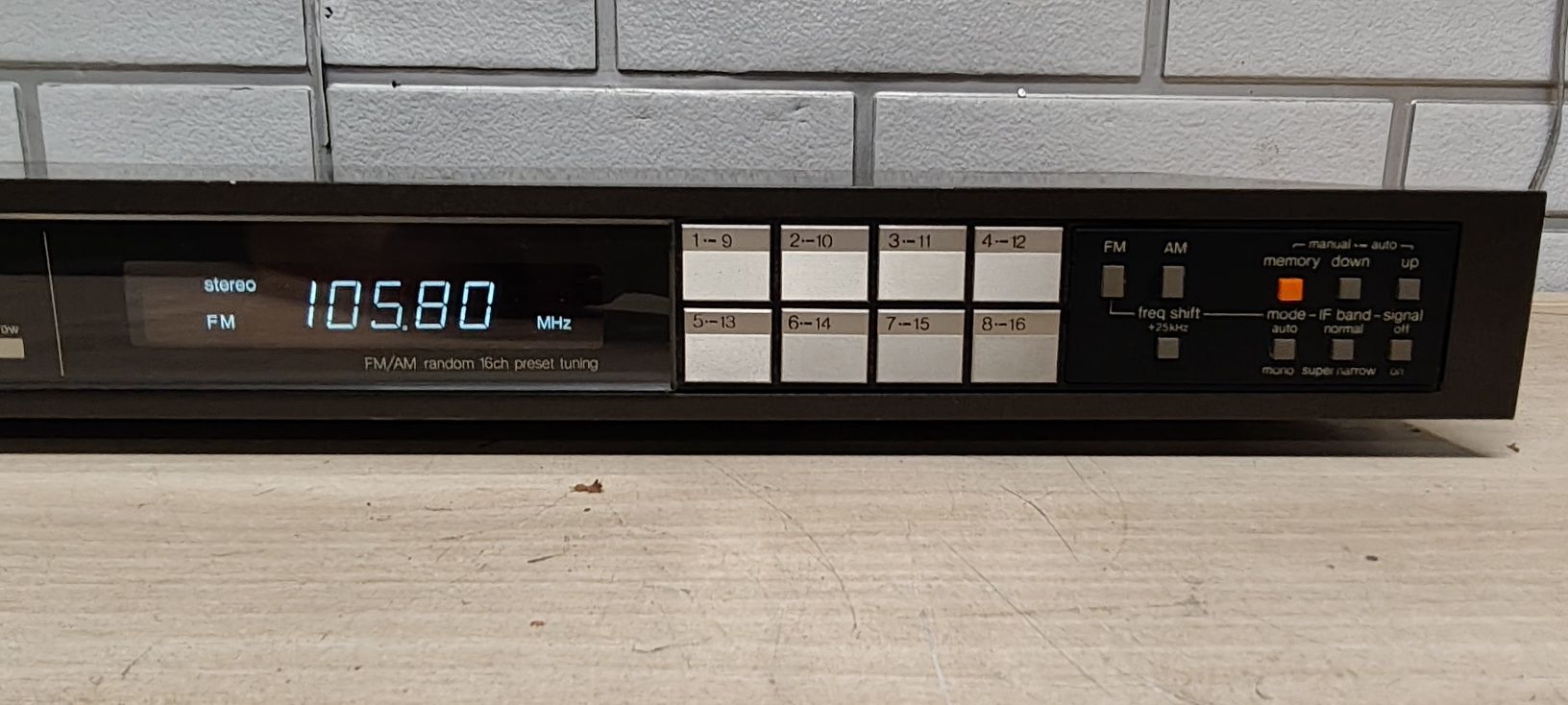 Tuner radiowy TECHNICS ST-S505. Japan