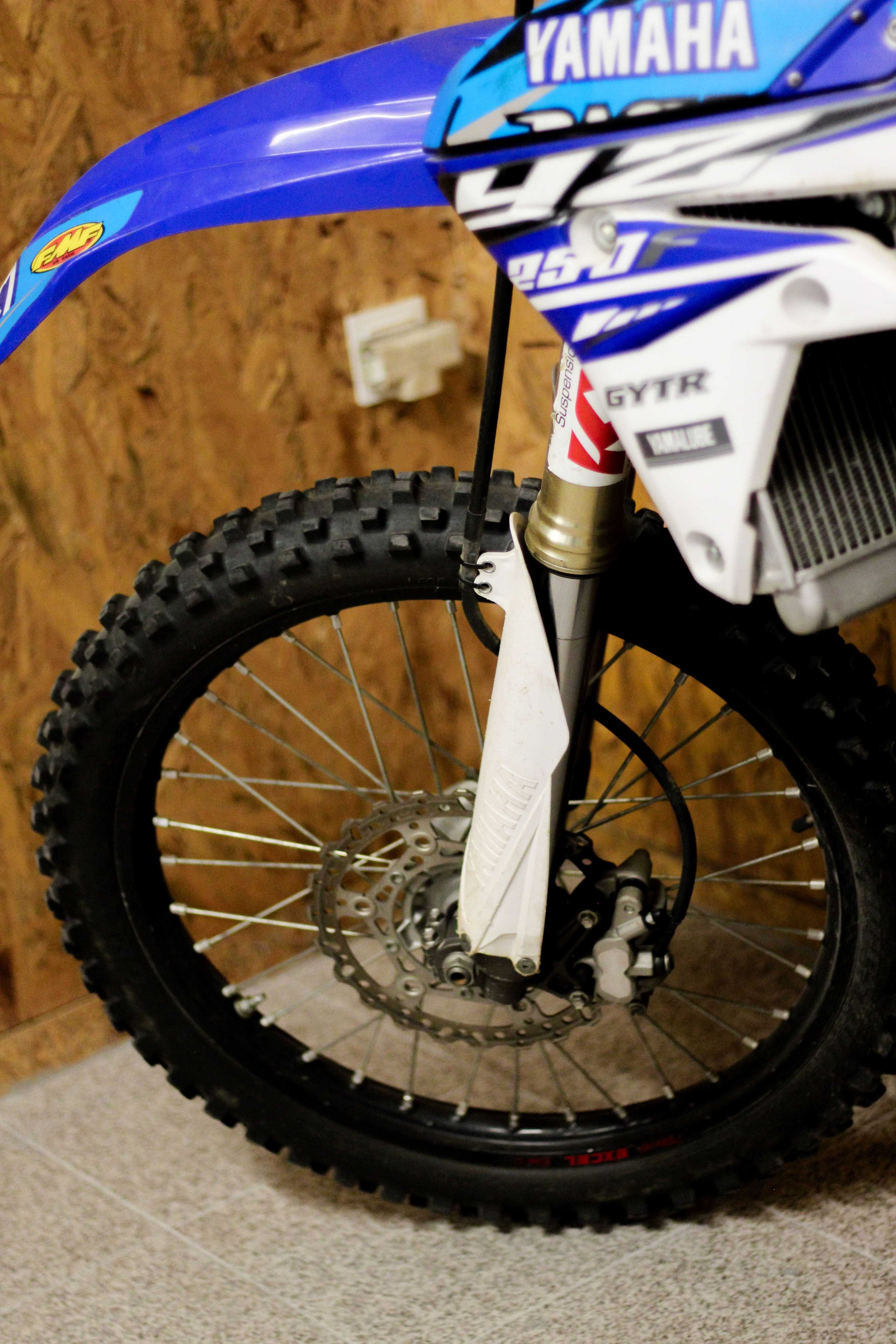 Yamaha YZF 250 Azul