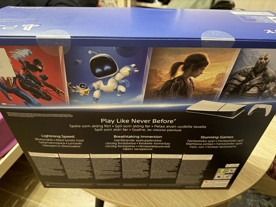 Ігрова приставка PlayStation 5 Slim Digital Edition