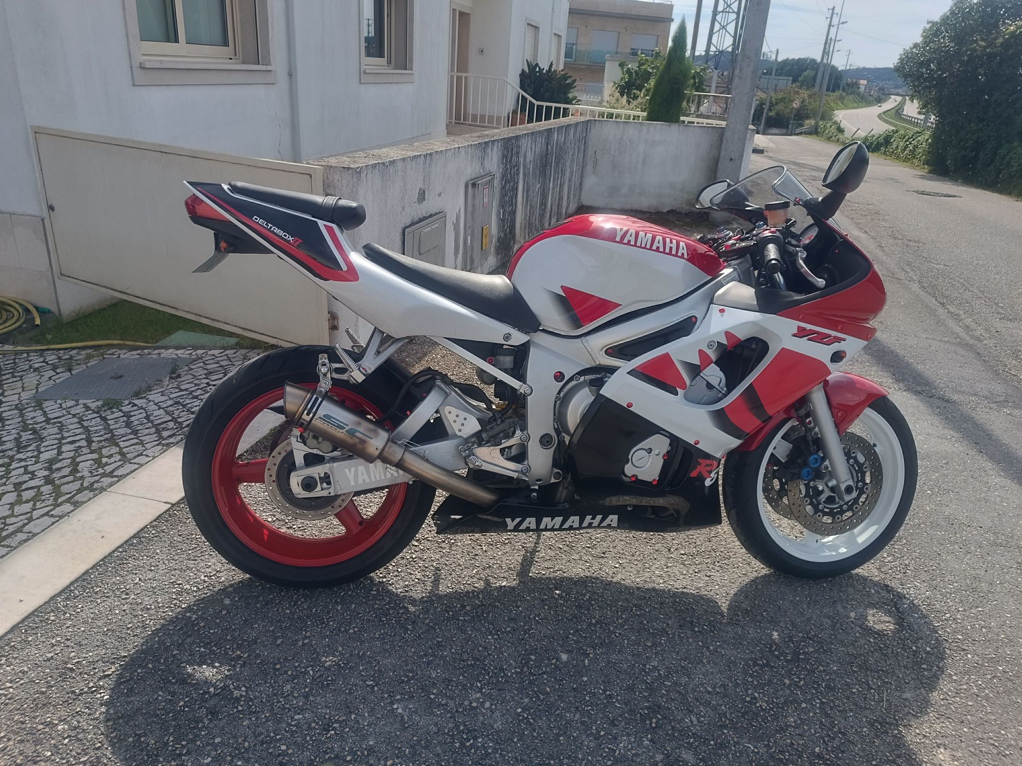 Yamaha yzf r6 ano 2000