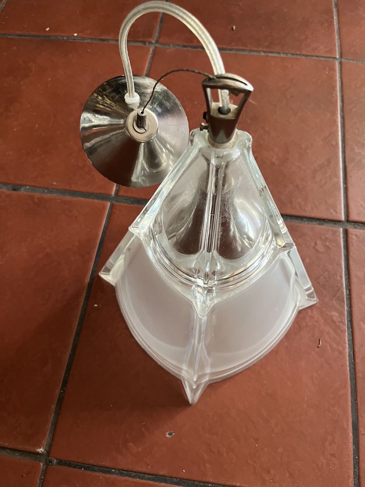 Lampa kuchenna wisząca na łancuchu sufitowa przezroczysta biała