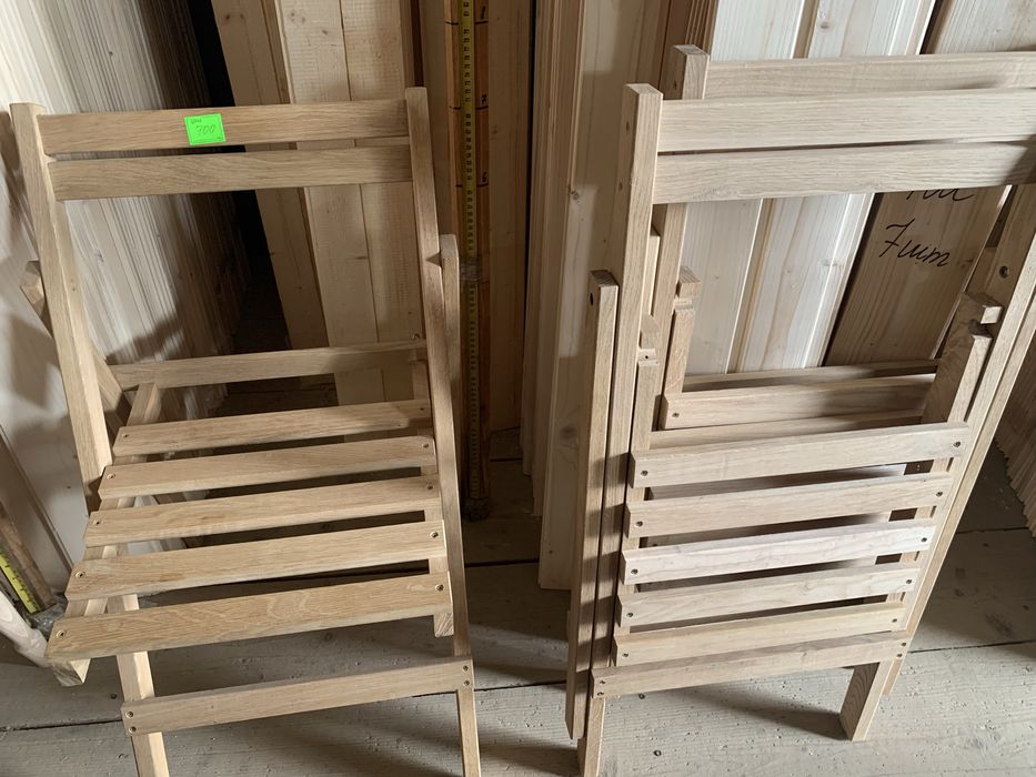 Табуретки, стільці, крісла розкладні