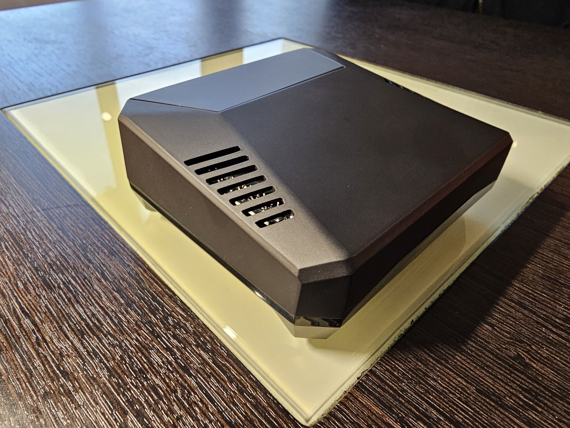 Мінікомп'ютер Raspberry Pi 5 16GB (Argon ONE V3 з NVMe M.2)