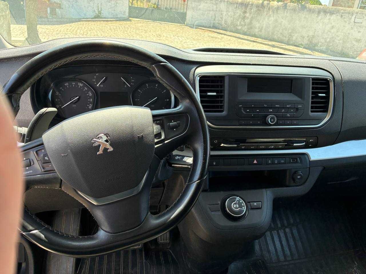 Peugeot Traveller 2020