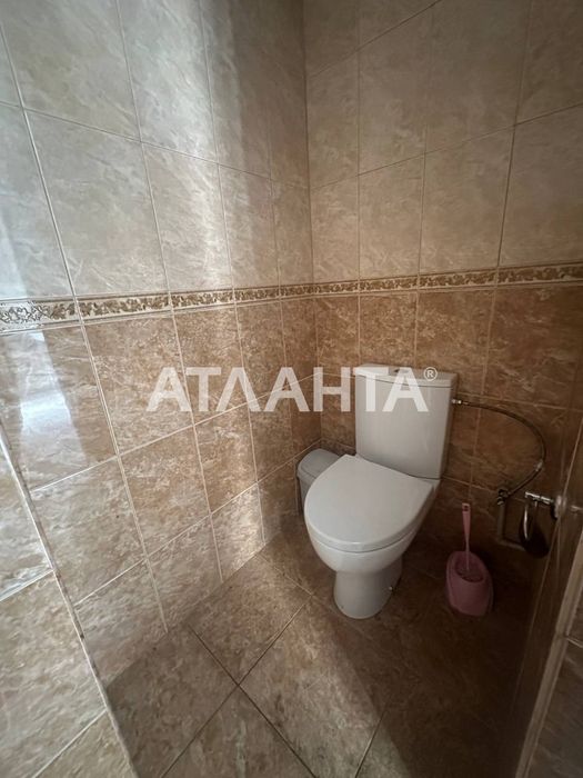 Оренда складів великих площ, є офісні, жилі та комерц приміщ