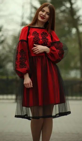 Вишита сукня, тканина льон