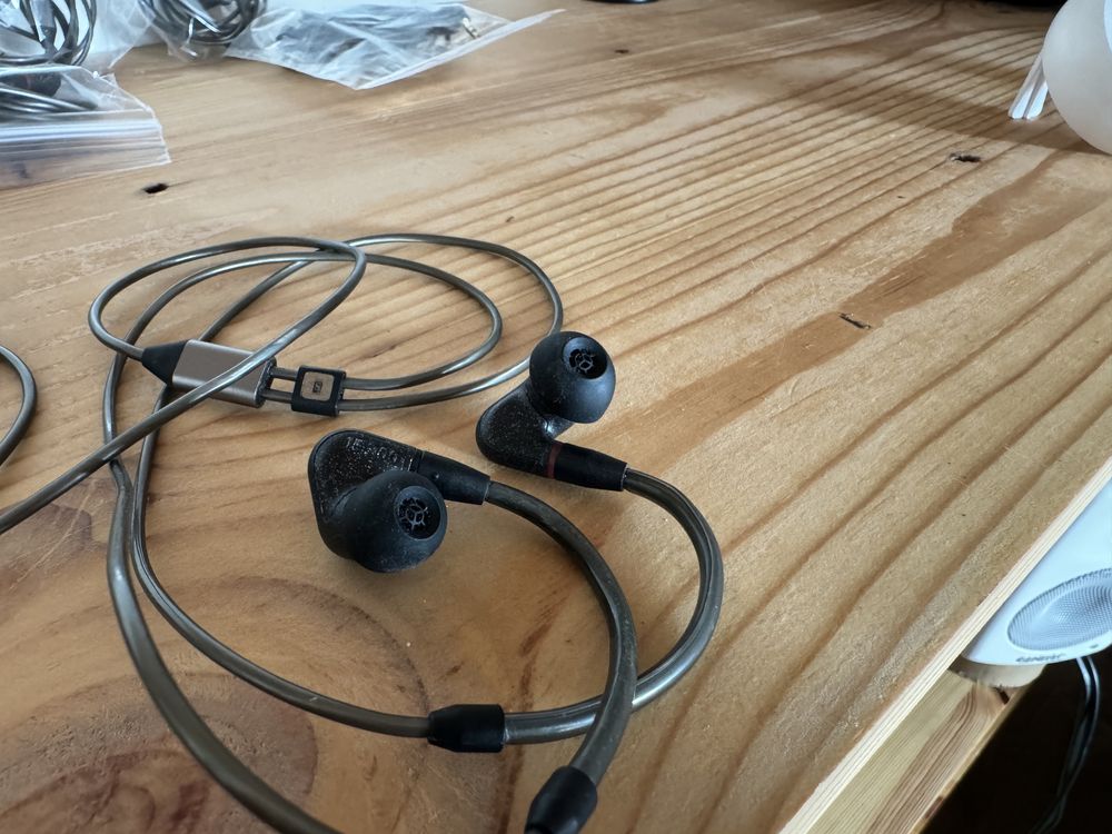 Słuchawki audiofilskie Sennheiser IE300