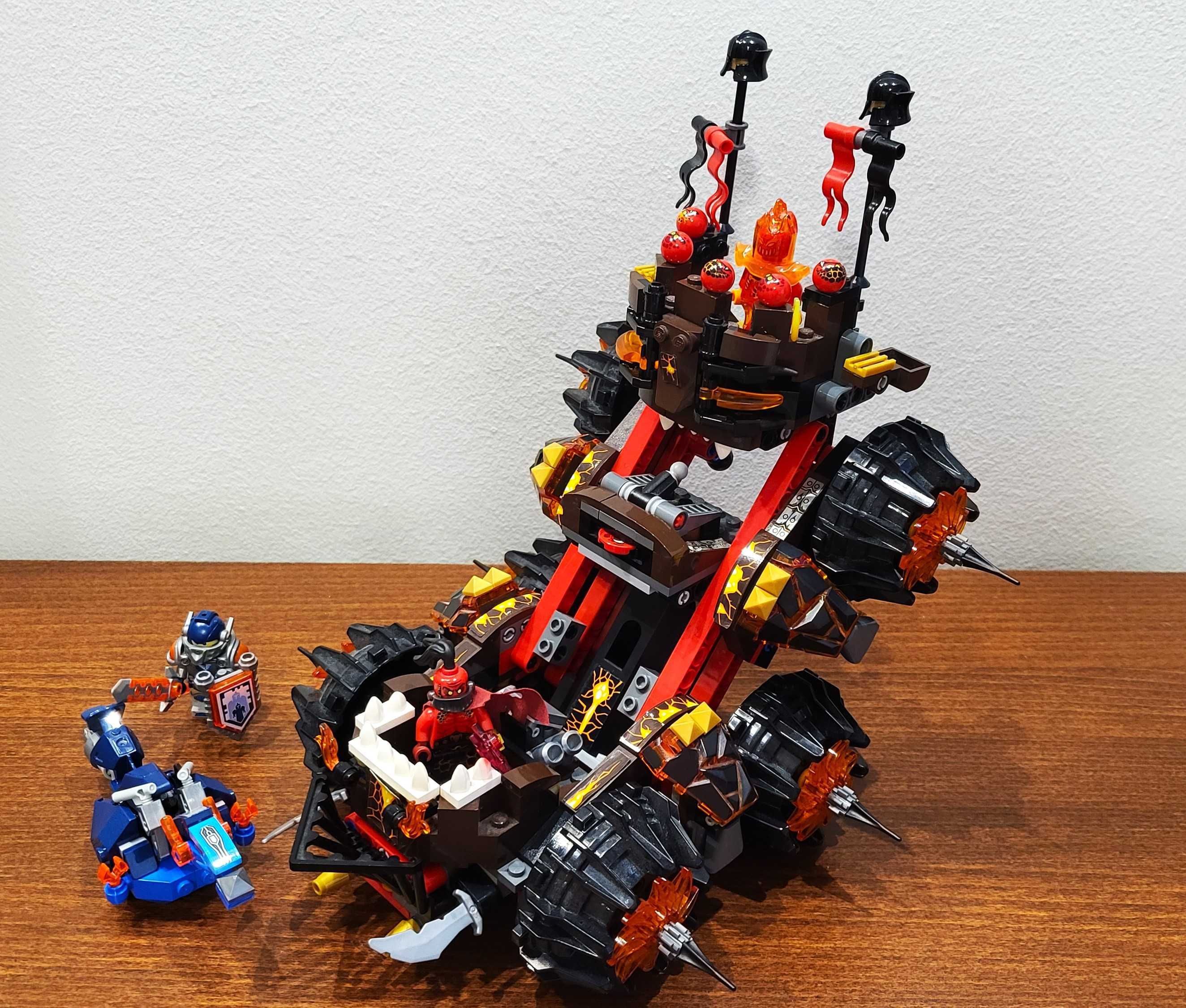 LEGO 70321 Nexo Knights Machina oblężnicza generała Magmara  UNIKAT