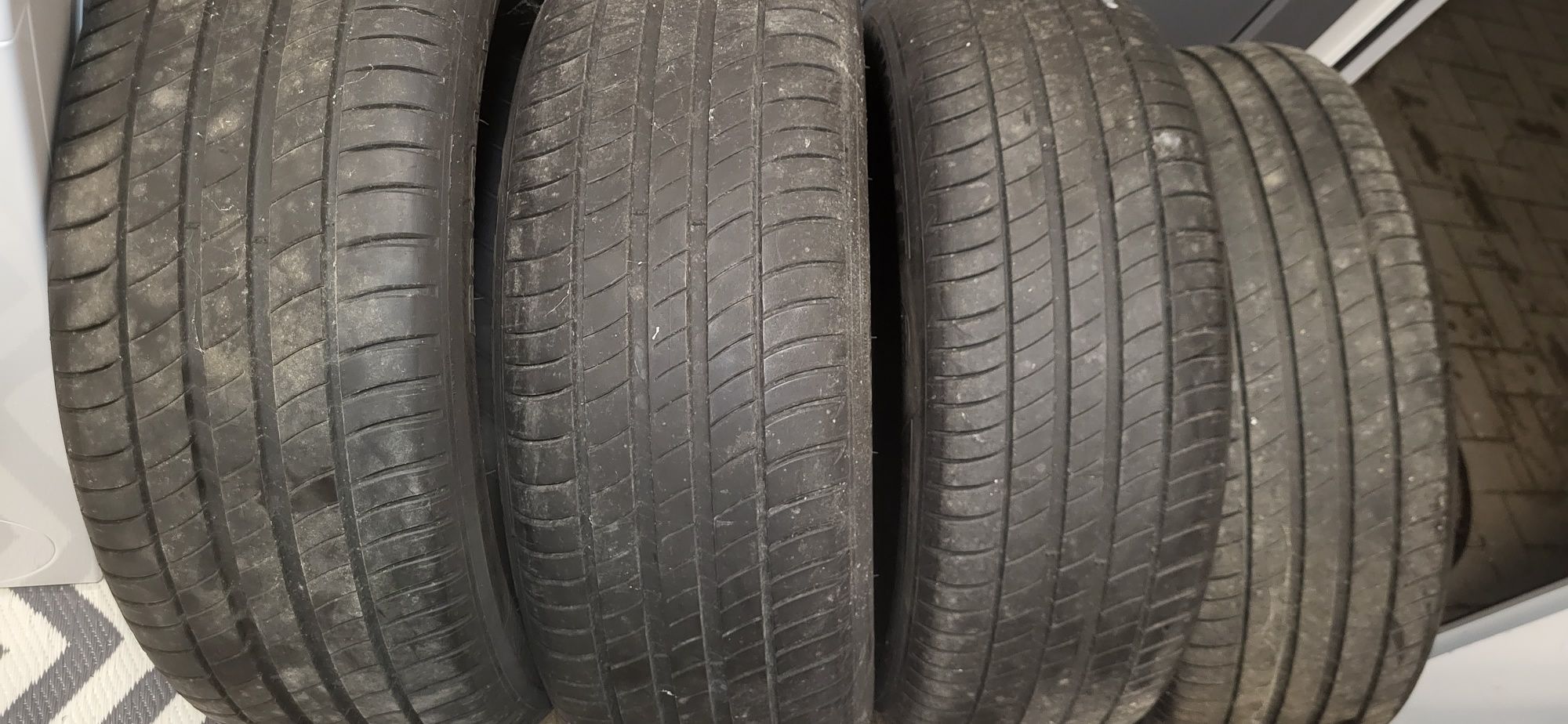 4шт 225 55 r18 98v 7.1мм рік 19 Michelin шини резина 215 50