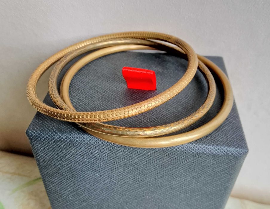 Conjunto pulseiras dourado