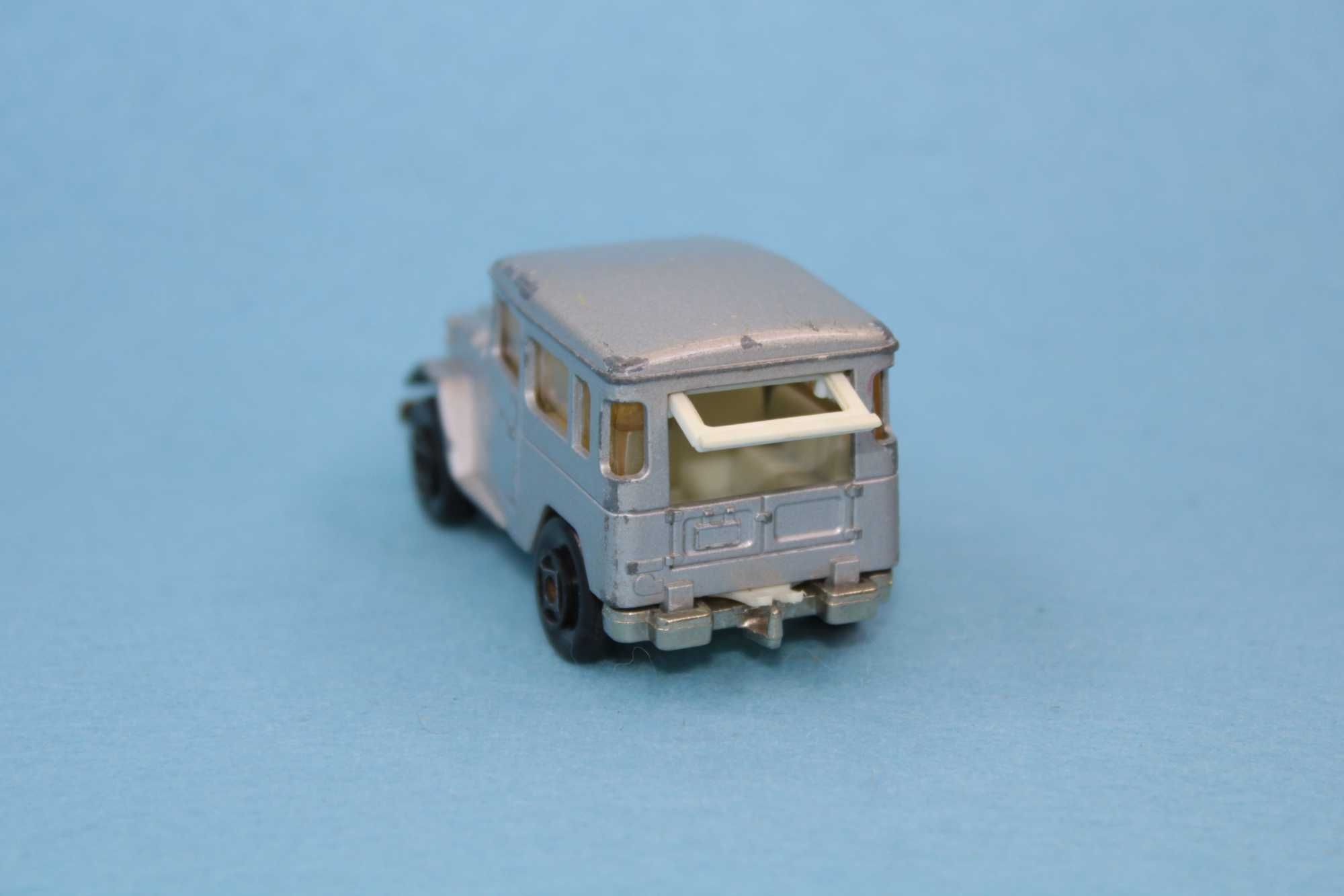 Minaitura antiga Majorette Toyota Land Cruiser