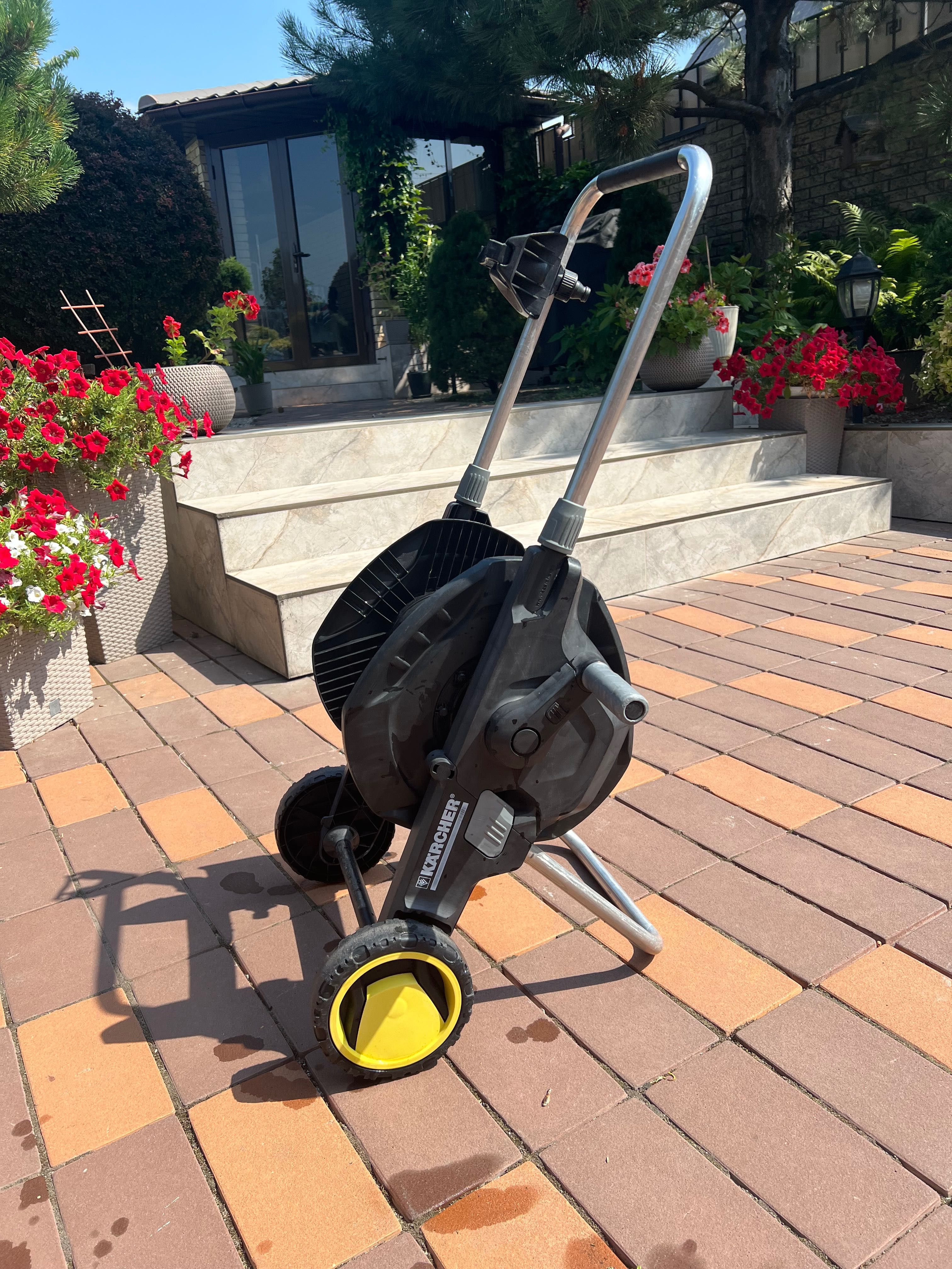 Садовый шланг Karcher 20м на тележке с штангой для полива
