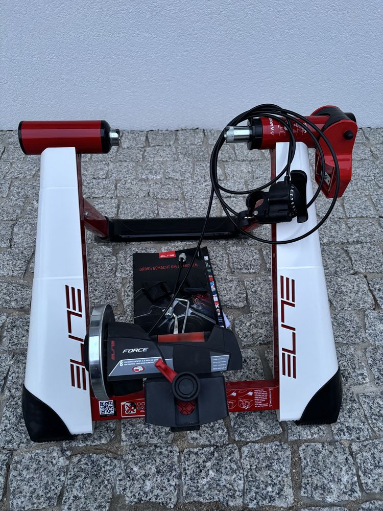 Trenażer rowerowy Elite Novo Force