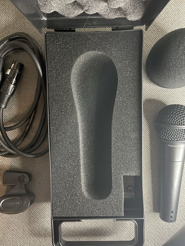 Behringer xm8500