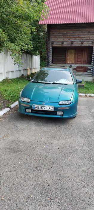 Мазда323f 1995р 1.5л,бензин,газ