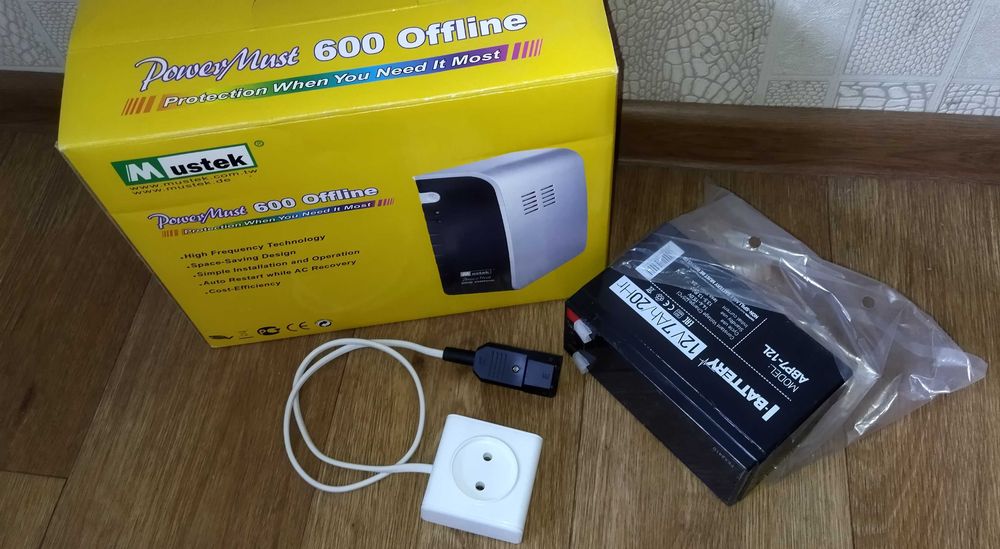 Mustek 600w offline -ББП 220в с новым АКБ iBattery 12в/7 Ам + адаптер