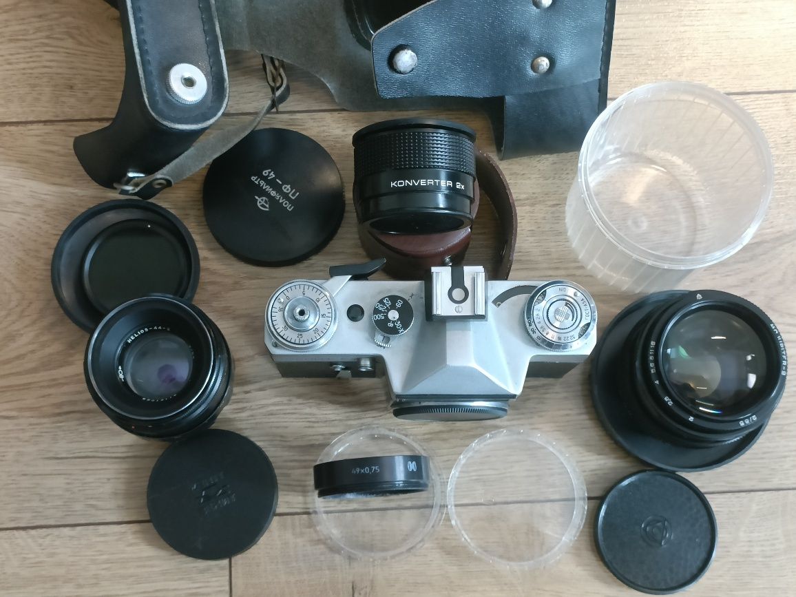 Helios 44-2 2/58 , MC Jupiter-9 2/85, body Zenith E, konwerter 2x ...