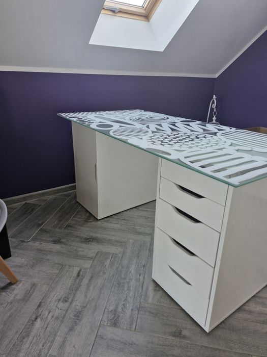 Biurko kosmetyczne/lekarskie