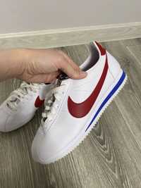 Кросовки nike cortez