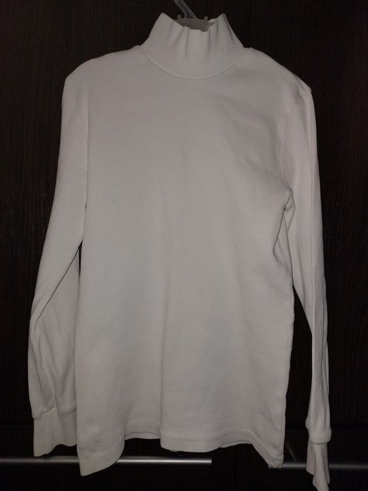 Белая водолазка на рост 134 см