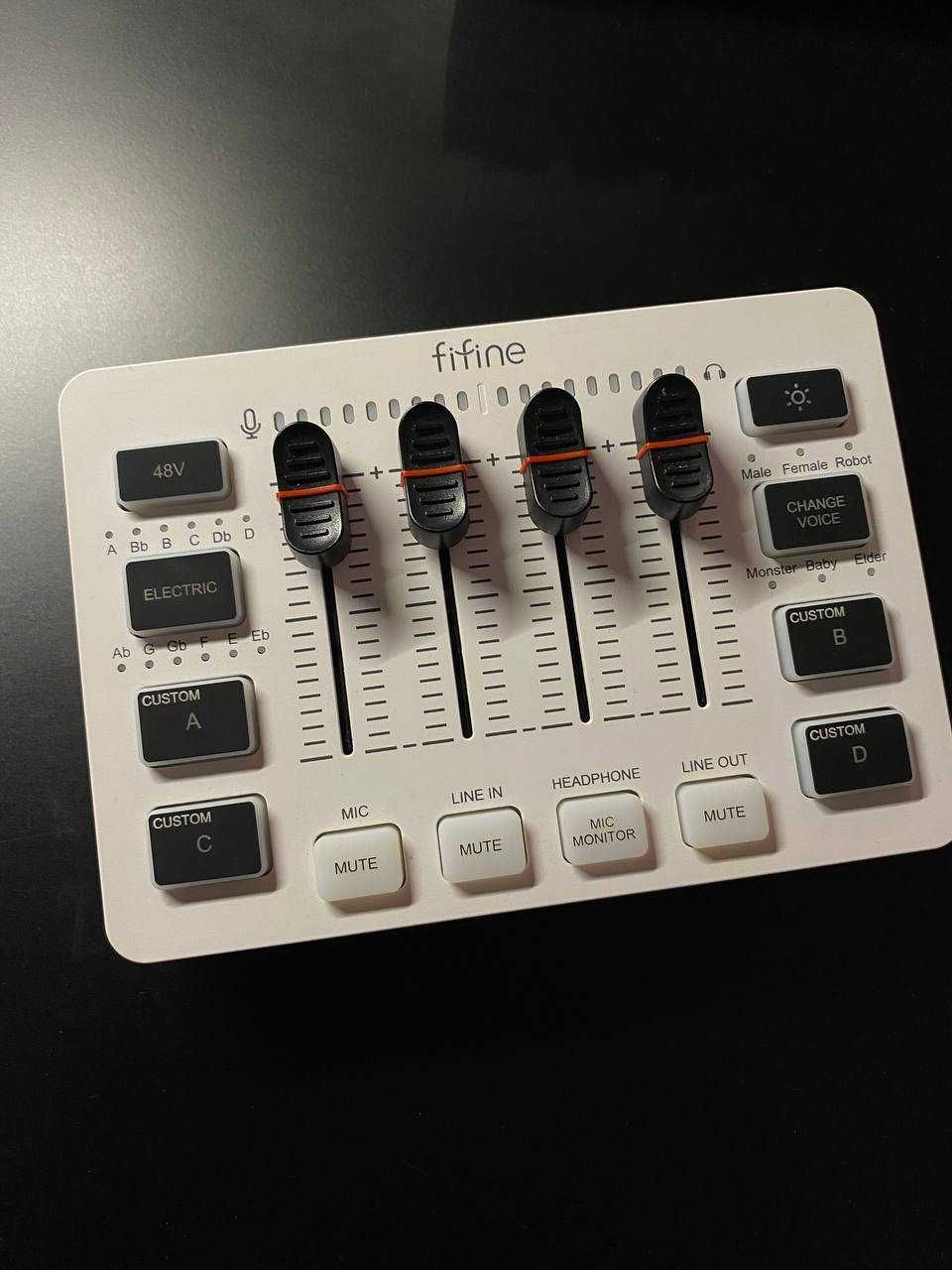 Audio Mikser FIFINE SC3 Biały – Stan Idealny