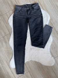 Spodnie skinny low waist New Yorker r. S