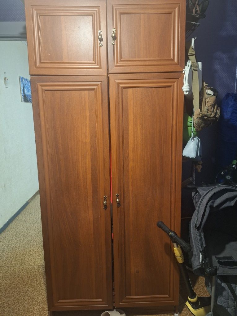 Продам платяну шафу