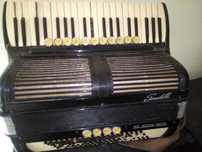 akordeon Scandalli 120 bass