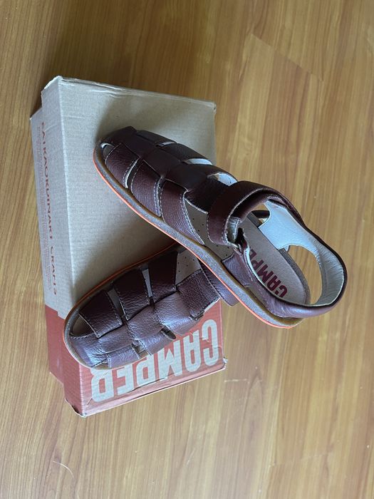 Жіночі сандалі CAMPER