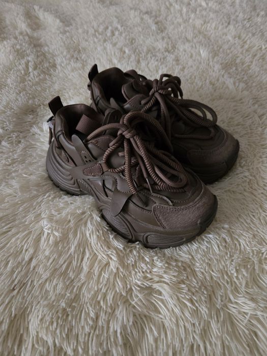 Кроссовкі шоколадні на платформі  36 розмір