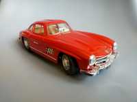 Bburago Burago Mercedes Benz 300sl 1:18