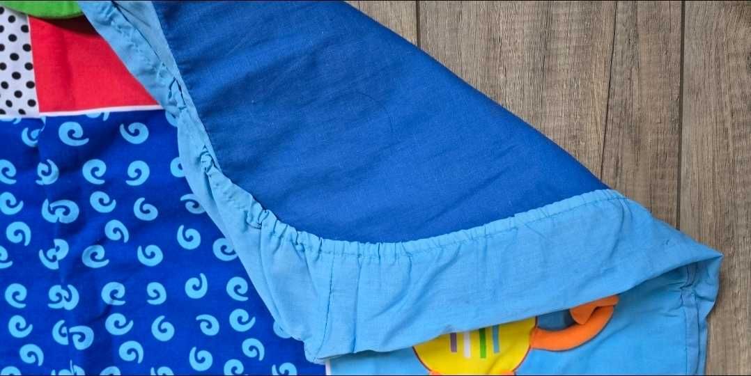Mata interaktywna dla niemowląt