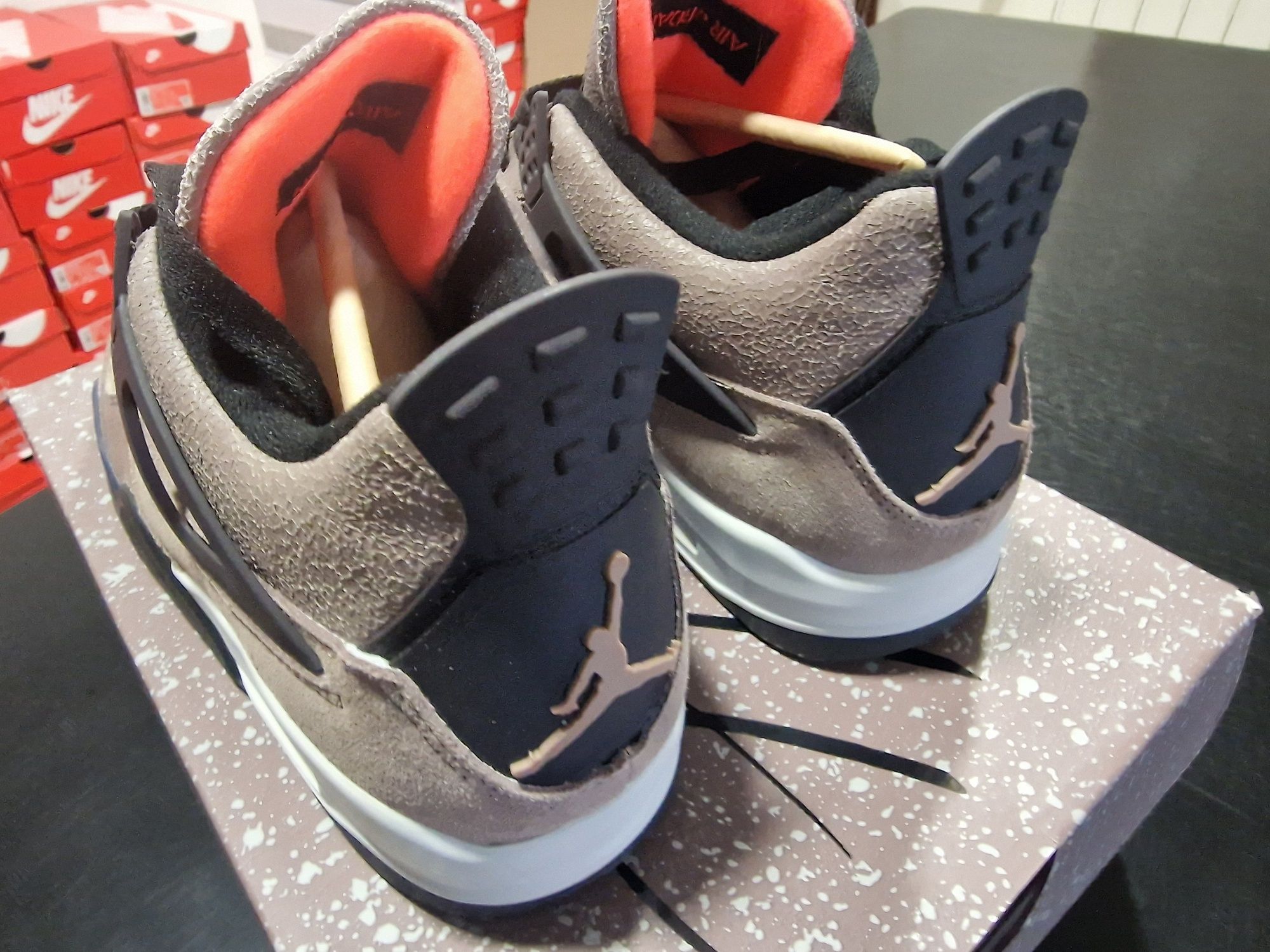 Air Jordan 4 Taupe Haze (41,43)