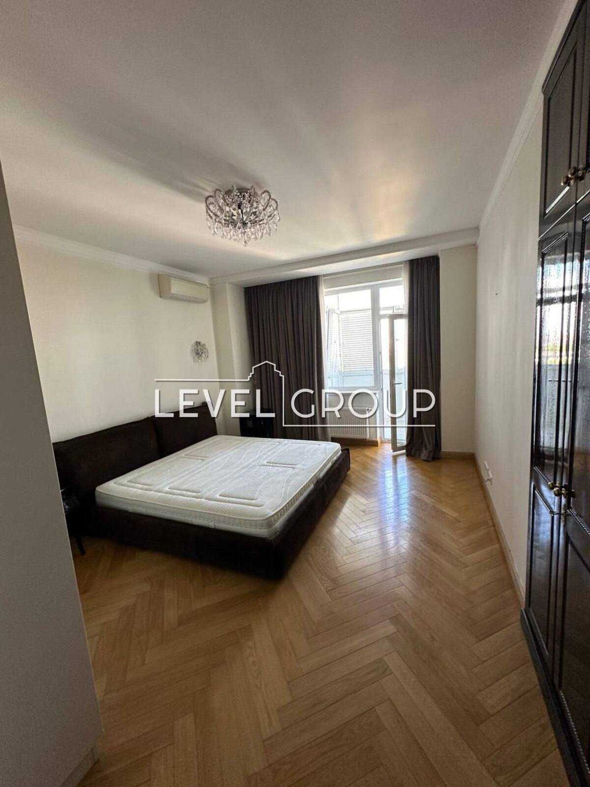 Продаж великої 3-к квартири з ремонтом 155м2,вул Князів Острозьких46/2