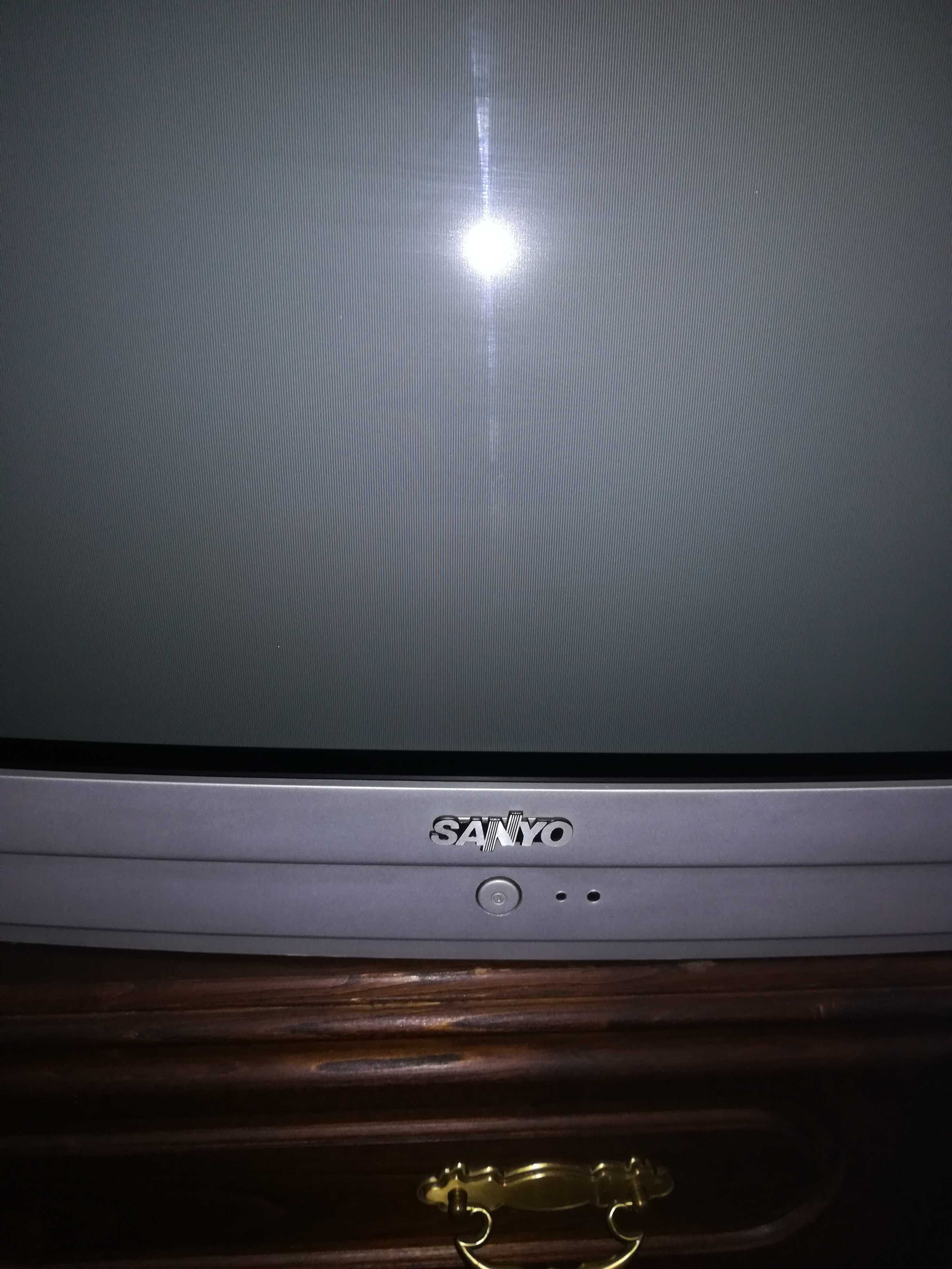 Televisão antiga Sanyo