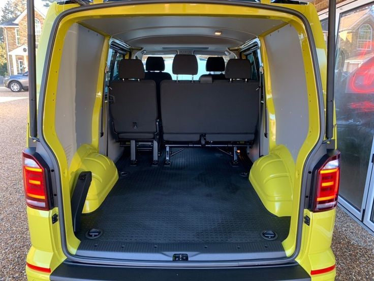 Пасажирські та вантажні перевезення. Грузоперевозки. Грузове таксі