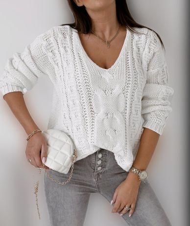 Sweter krótki biały