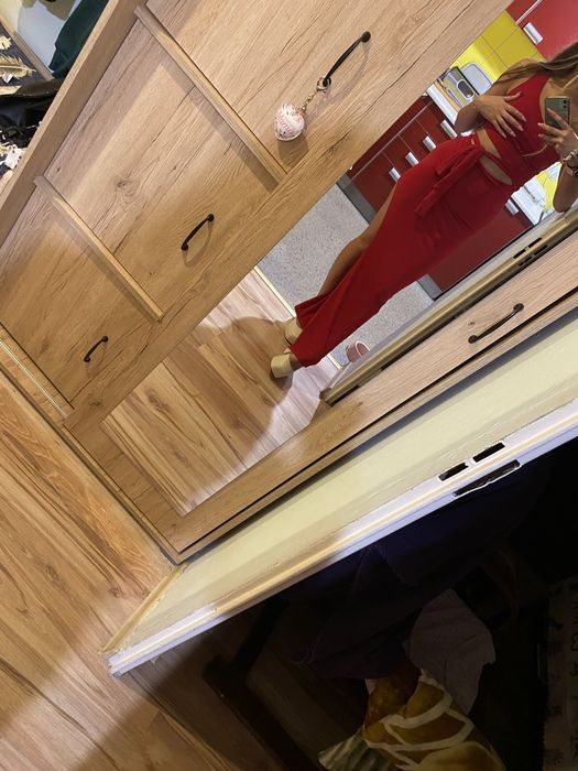 Sukienka czerwona malinowa