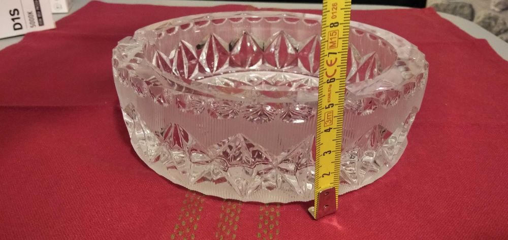 Kryształowa popielnica