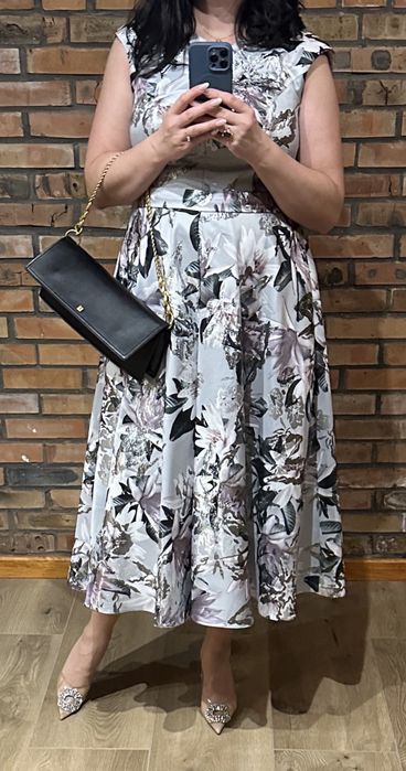 Sukienka wizytowa r.46-48