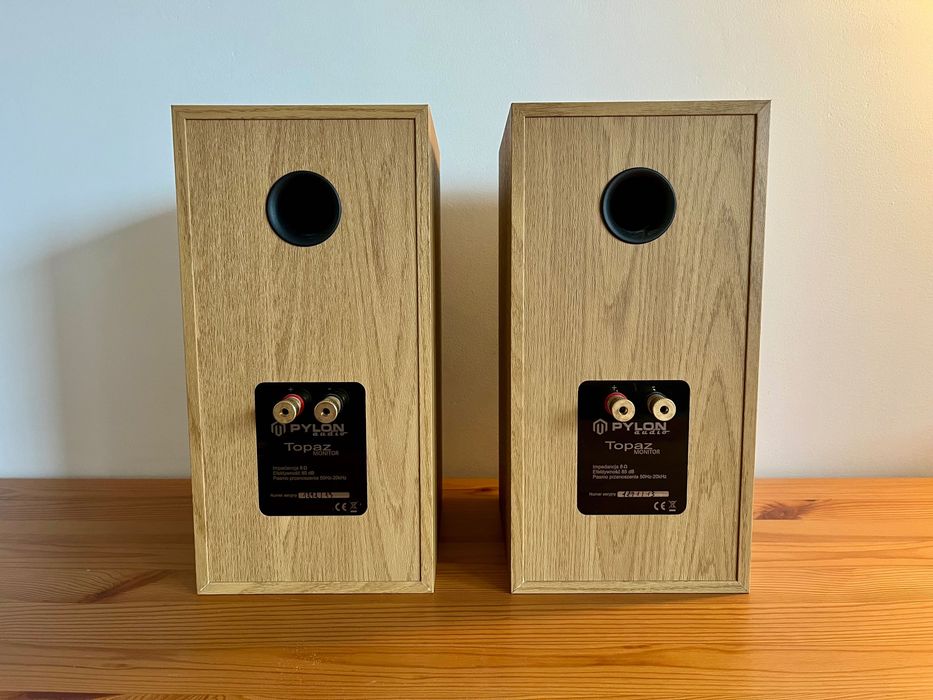 ZESTAW AUDIO Cambridge Topaz AM10 Pylon Topaz DacMagic Apple TV WiFi